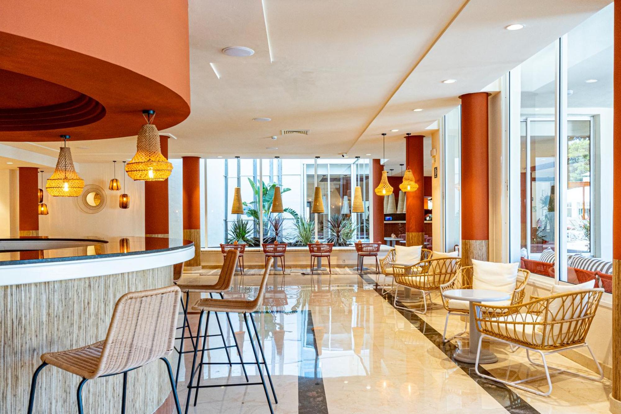 Hotel Rosella Affiliated By Intelier Sa Coma  Extérieur photo