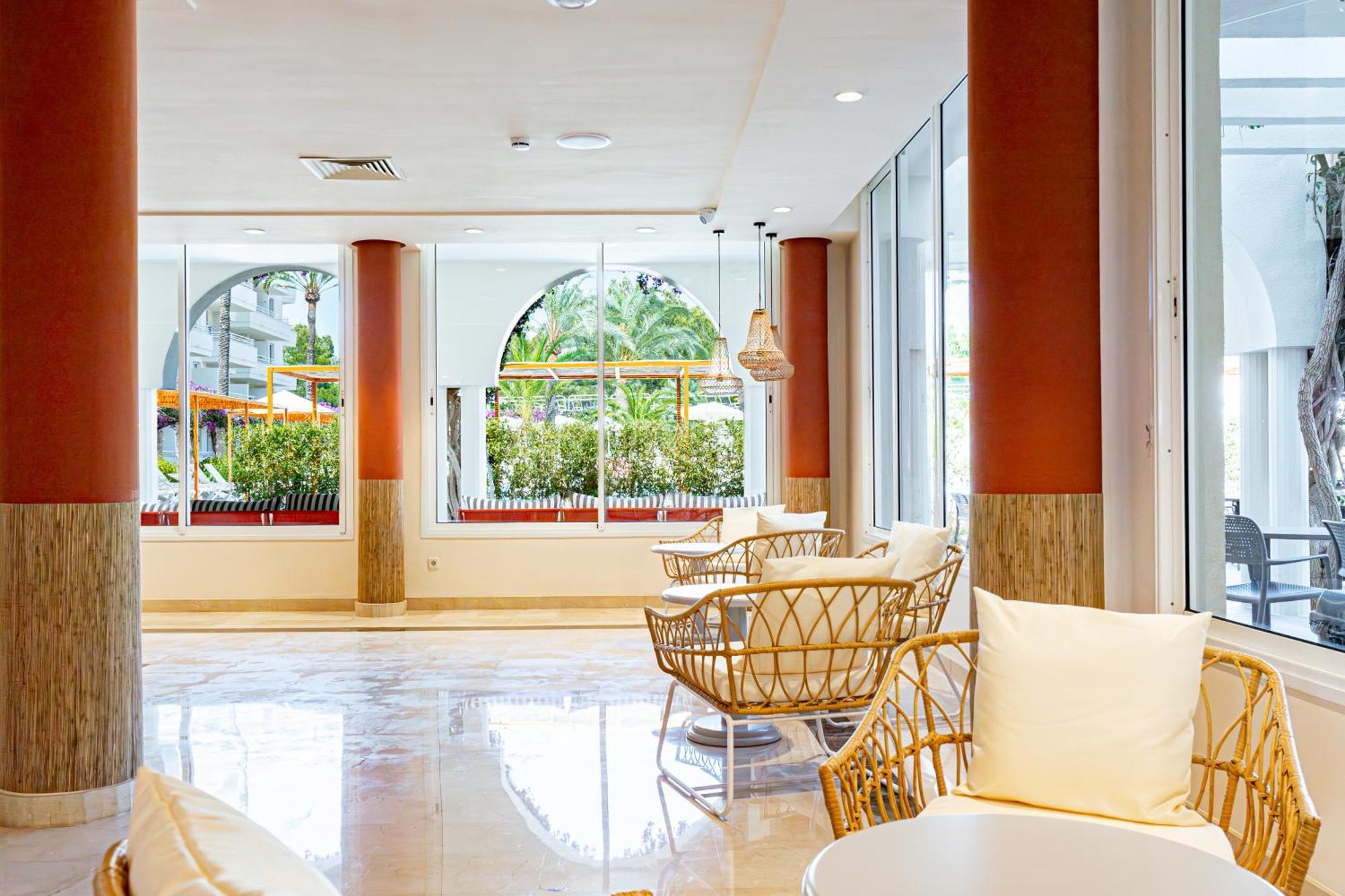 Hotel Rosella Affiliated By Intelier Sa Coma  Extérieur photo